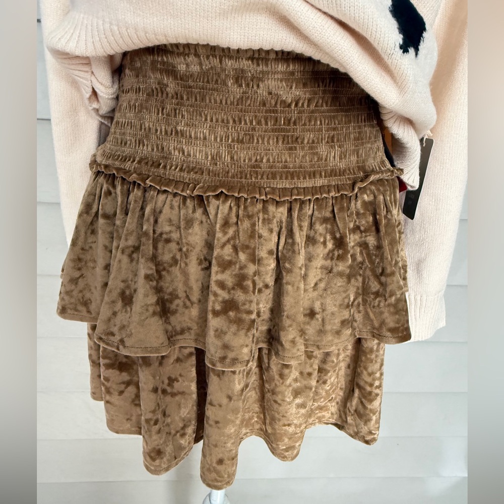 Velvet Tiered Brown mini Skirt size M NWOT